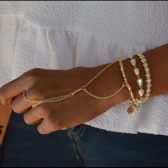 Kendra Scott Cuff with Hand Chain - Picture 6 of 6